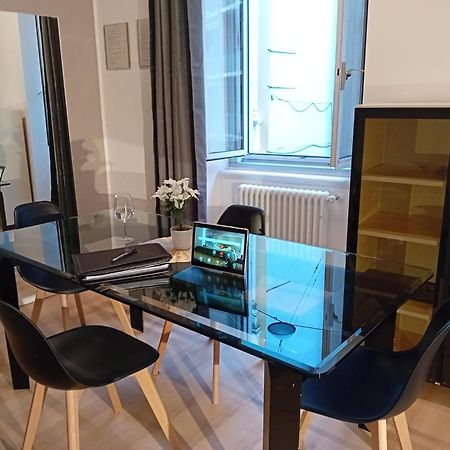 Snapstay Luxury Apartments In Centro A トリエステ エクステリア 写真
