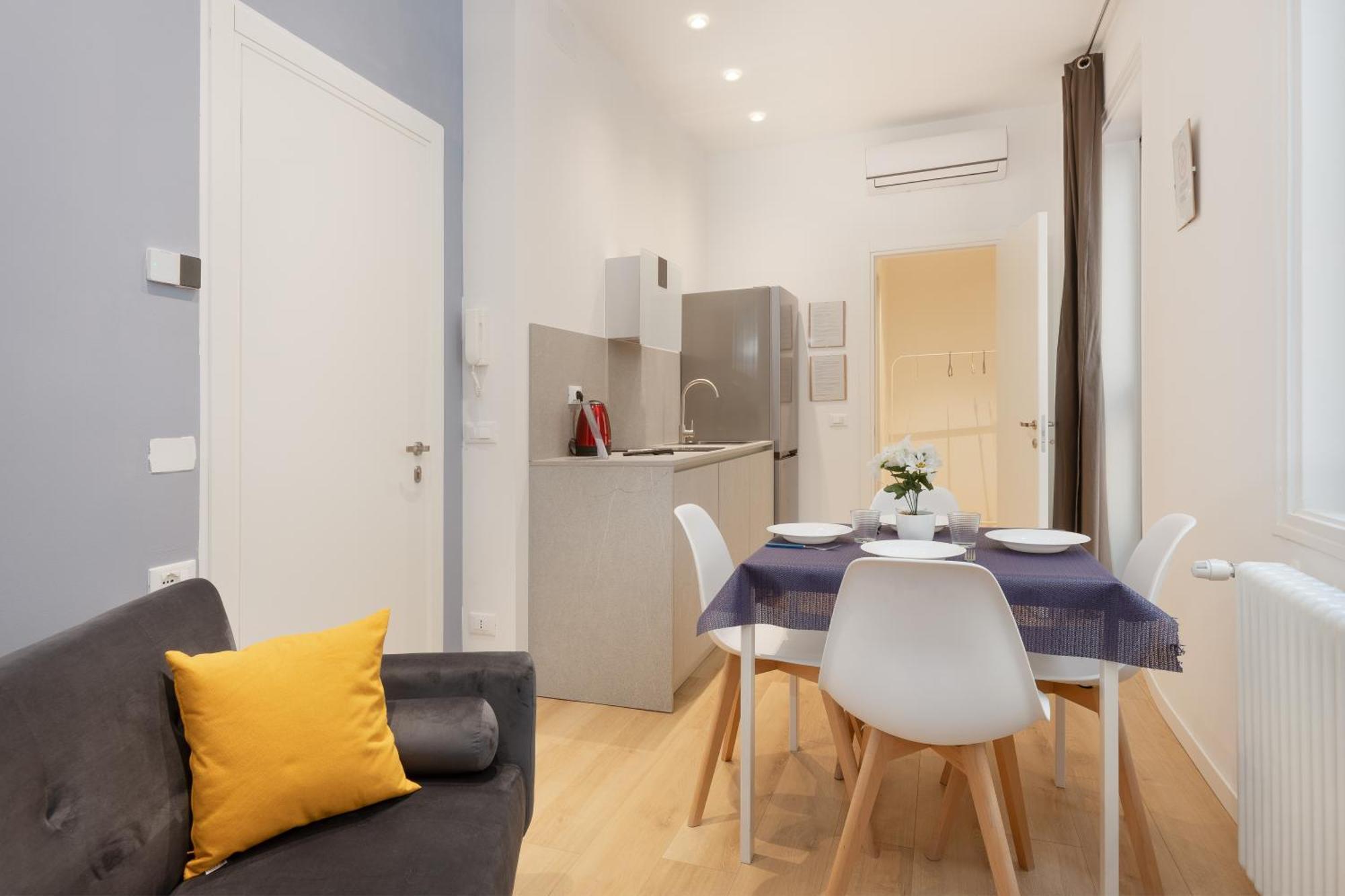 Snapstay Luxury Apartments In Centro A トリエステ エクステリア 写真