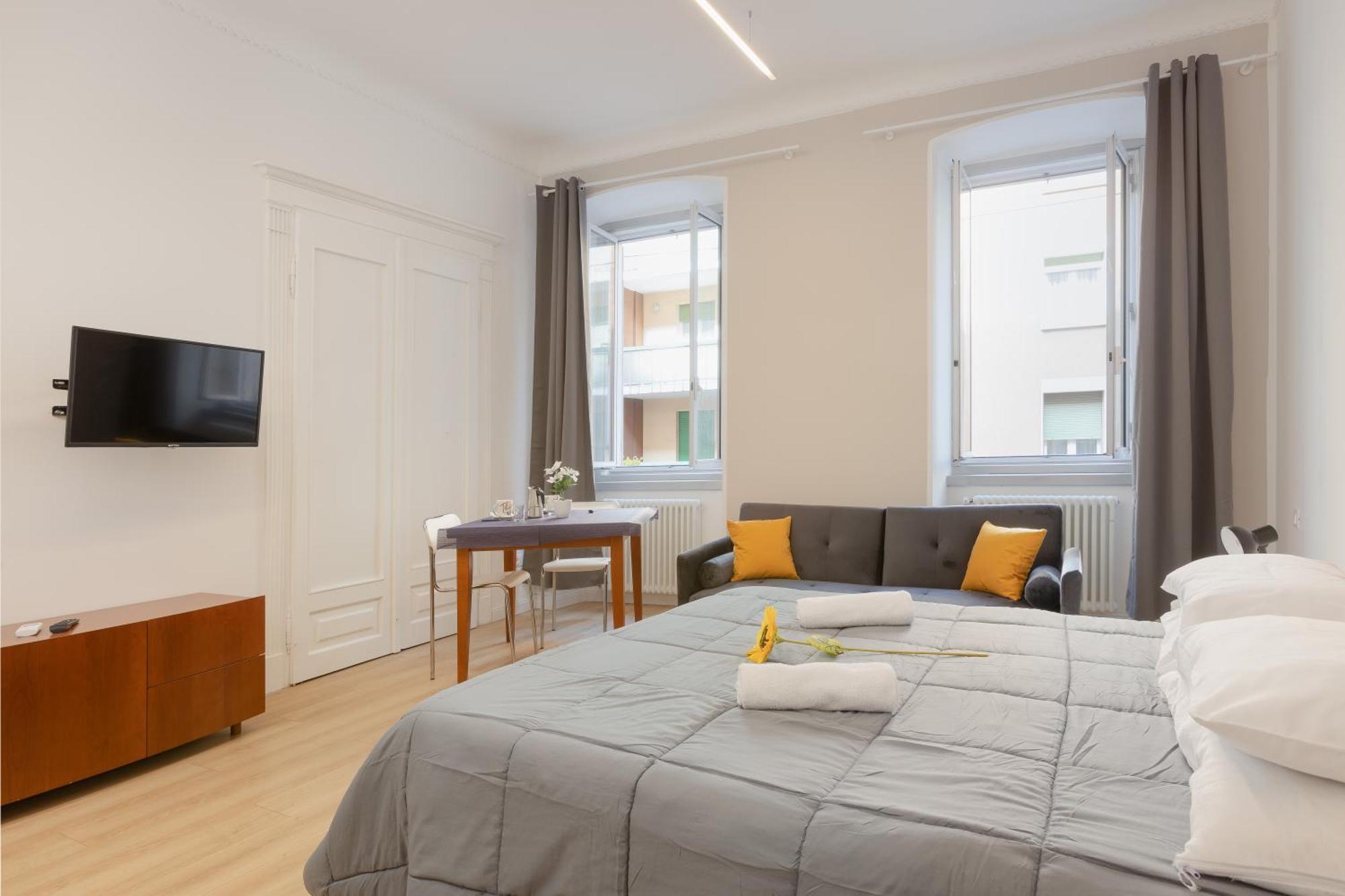 Snapstay Luxury Apartments In Centro A トリエステ エクステリア 写真