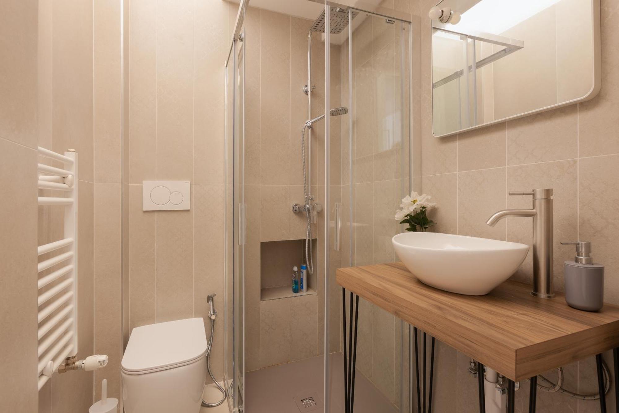 Snapstay Luxury Apartments In Centro A トリエステ エクステリア 写真